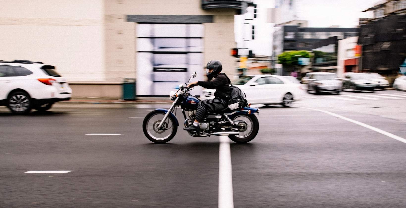 Las Vegas, NV – 20-Year-Old Motorcyclist Killed in Collision at Frank Sinatra Drive and Reno Avenue