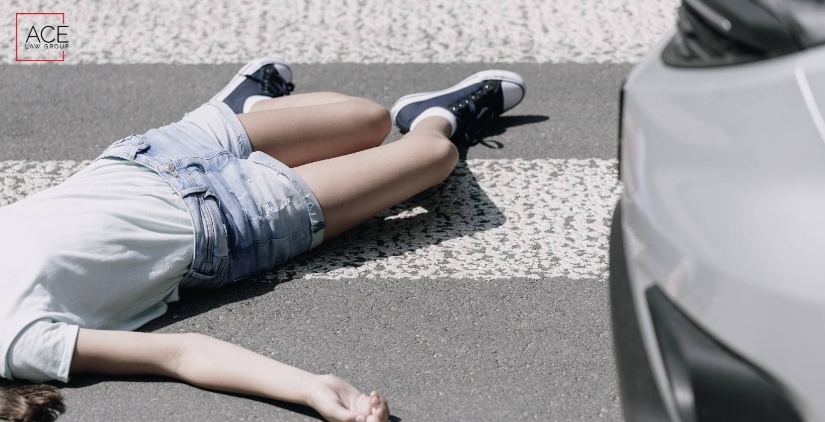 Las Vegas, NV – Two Pedestrians Injured in Toyota Camry Pinning Accident at Las Vegas Blvd and Flamingo Rd